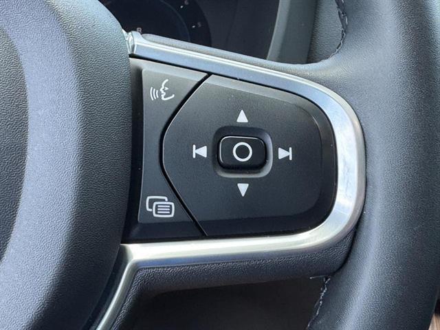 used 2022 Volvo XC60 car, priced at $26,929