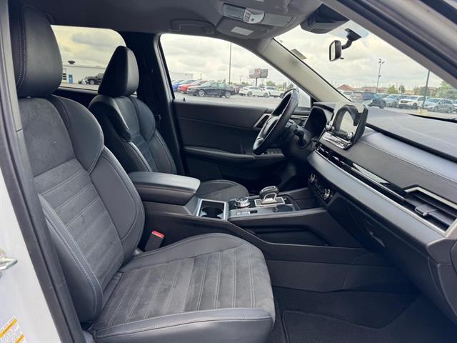 used 2024 Mitsubishi Outlander car, priced at $28,621