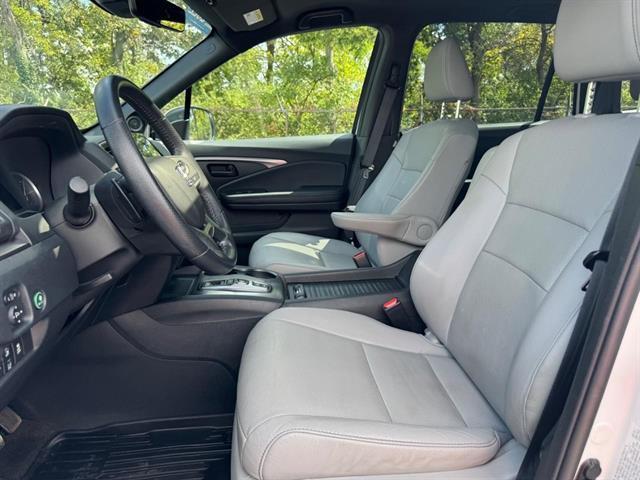used 2022 Honda Passport car, priced at $34,850