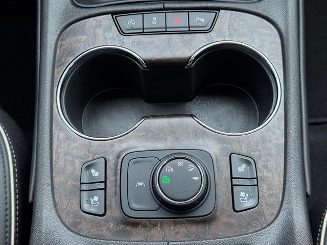 used 2022 GMC Acadia car, priced at $40,755