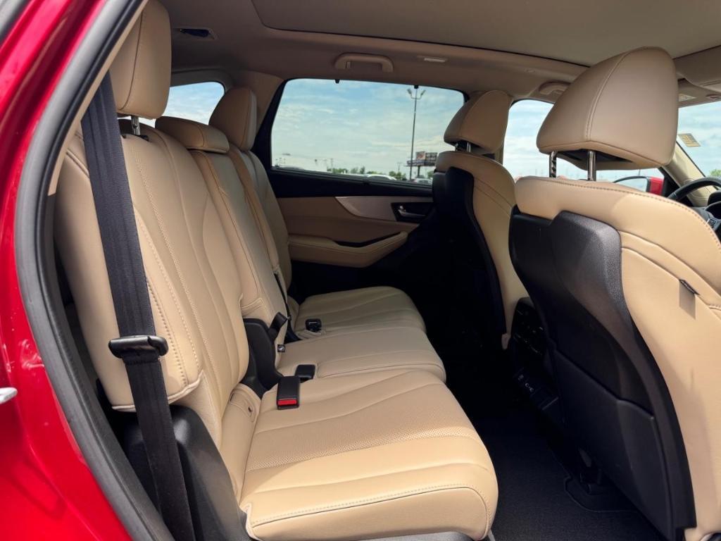 used 2022 Acura MDX car, priced at $42,688