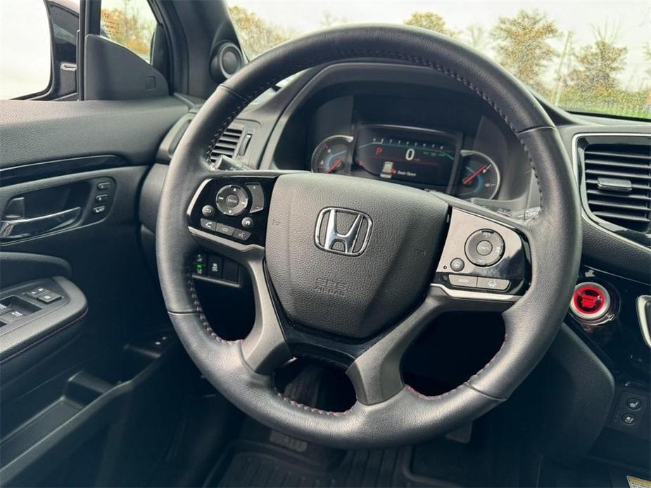 used 2022 Honda Pilot car, priced at $34,999