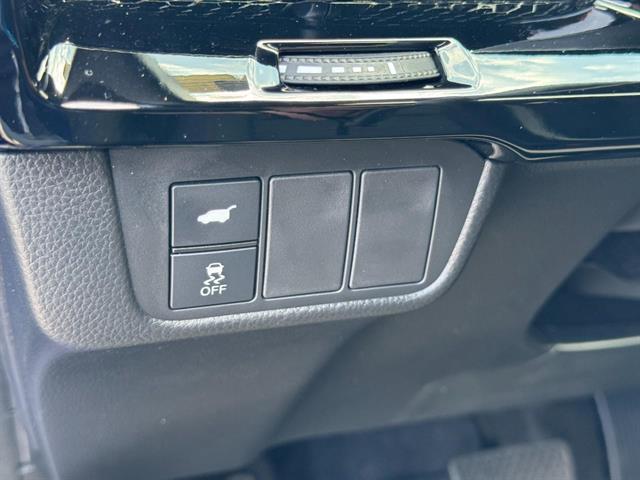 used 2024 Honda CR-V Hybrid car, priced at $42,999