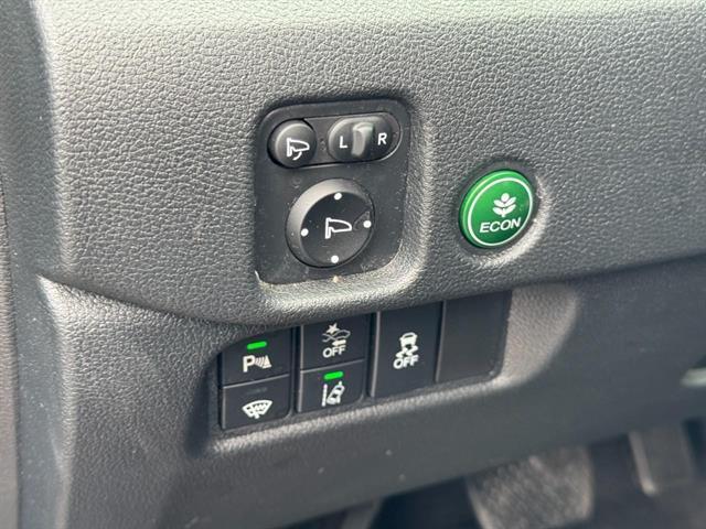 used 2022 Honda Passport car, priced at $31,204