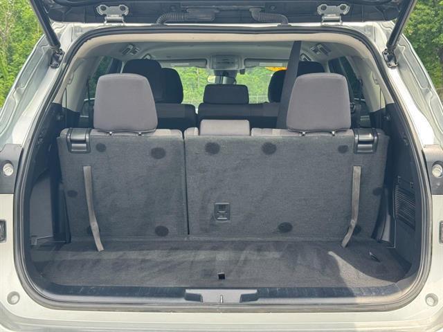 used 2021 Toyota Highlander Hybrid car, priced at $30,491