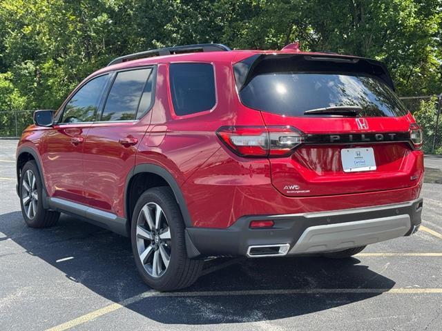 used 2025 Honda Pilot car, priced at $46,401