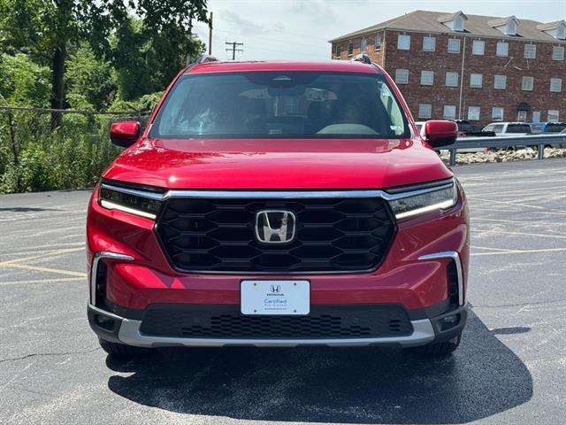 used 2025 Honda Pilot car, priced at $46,401