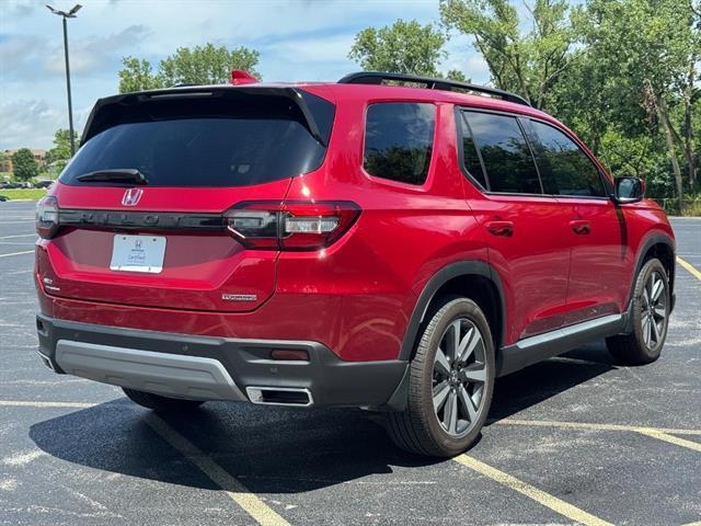used 2025 Honda Pilot car, priced at $46,401