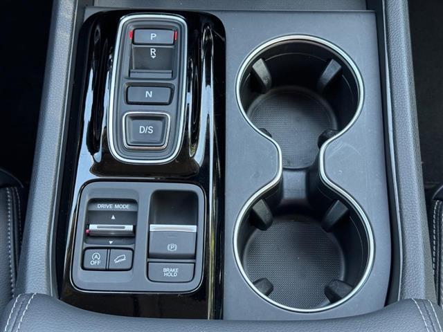 used 2025 Honda Pilot car, priced at $46,401