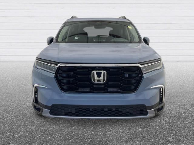 new 2025 Honda Pilot car, priced at $55,715