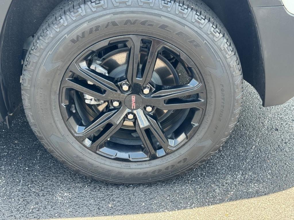 used 2022 GMC Terrain car, priced at $25,589