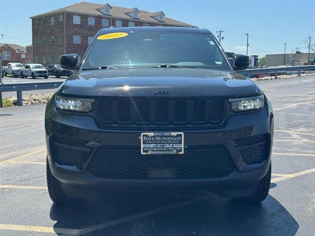 used 2022 Jeep Grand Cherokee car, priced at $33,893