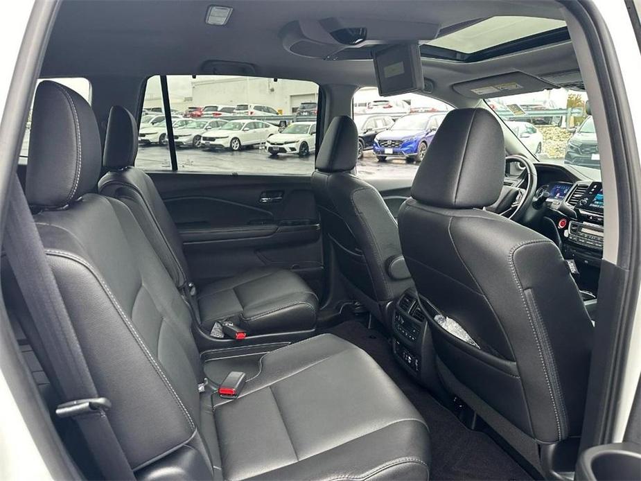 used 2021 Honda Pilot car, priced at $28,782