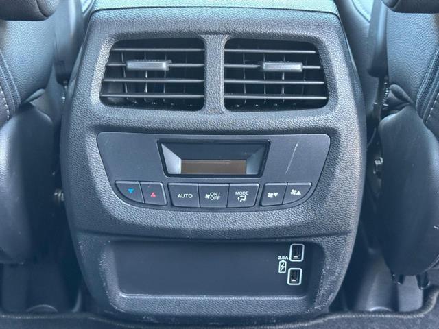 used 2022 Honda Pilot car, priced at $36,999