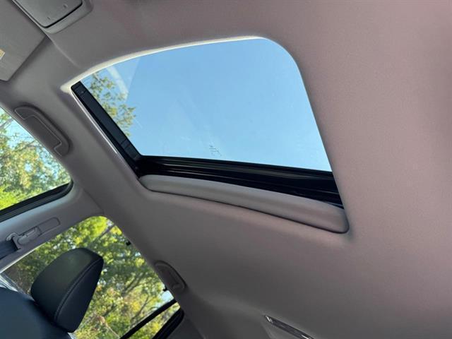 used 2022 Honda Pilot car, priced at $36,999
