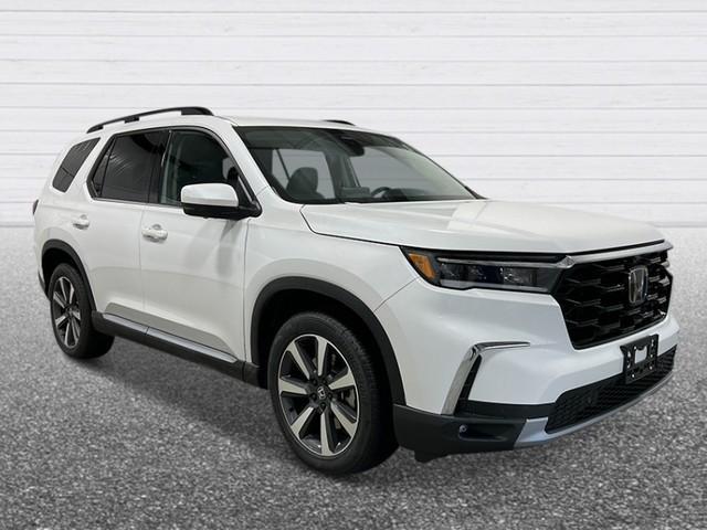 new 2025 Honda Pilot car, priced at $55,715