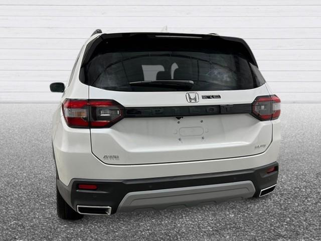 new 2025 Honda Pilot car, priced at $55,715