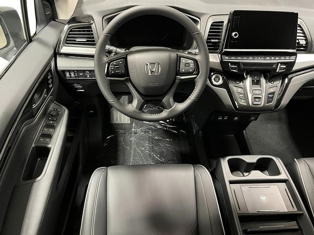 new 2026 Honda Odyssey car, priced at $47,840