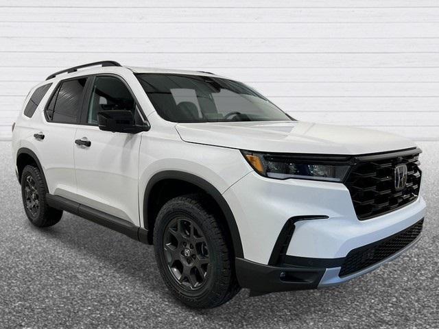 new 2025 Honda Pilot car, priced at $51,730