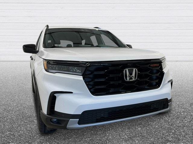 new 2025 Honda Pilot car, priced at $51,730