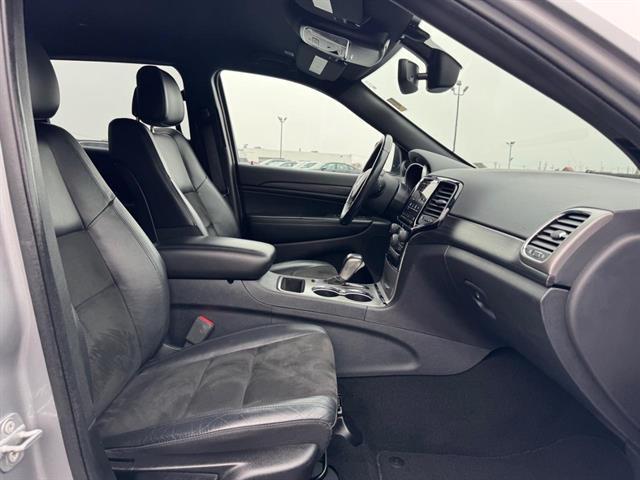 used 2020 Jeep Grand Cherokee car, priced at $28,394