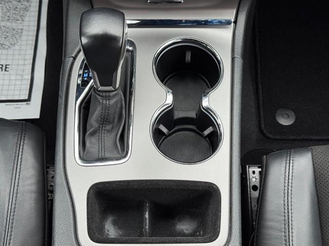 used 2020 Jeep Grand Cherokee car, priced at $28,394