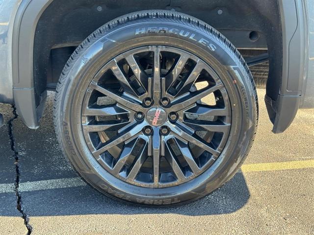 used 2022 GMC Sierra 1500 Limited car, priced at $33,999