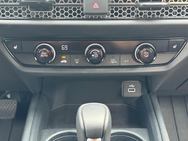 used 2025 Honda HR-V car, priced at $29,999
