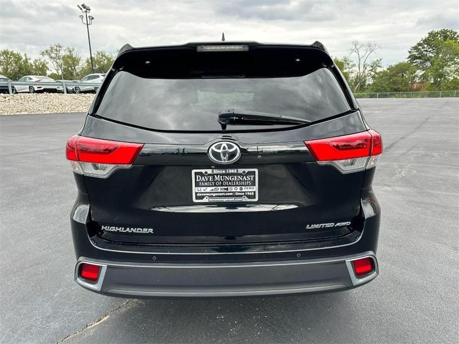 used 2018 Toyota Highlander car, priced at $28,999