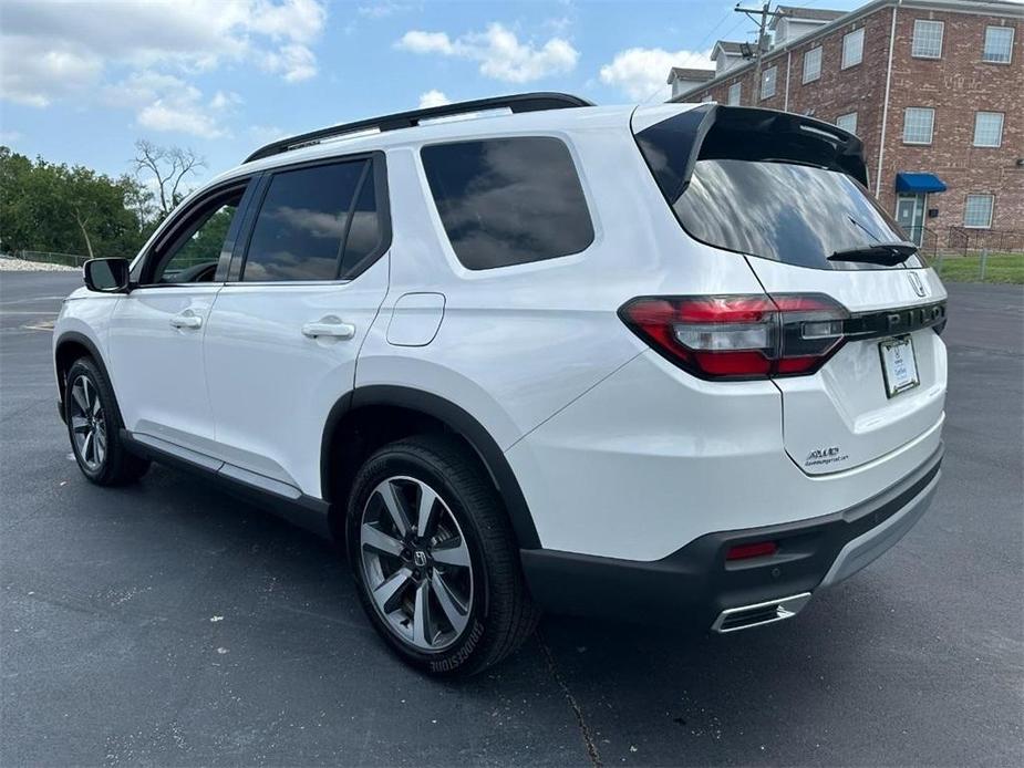 used 2024 Honda Pilot car, priced at $44,986