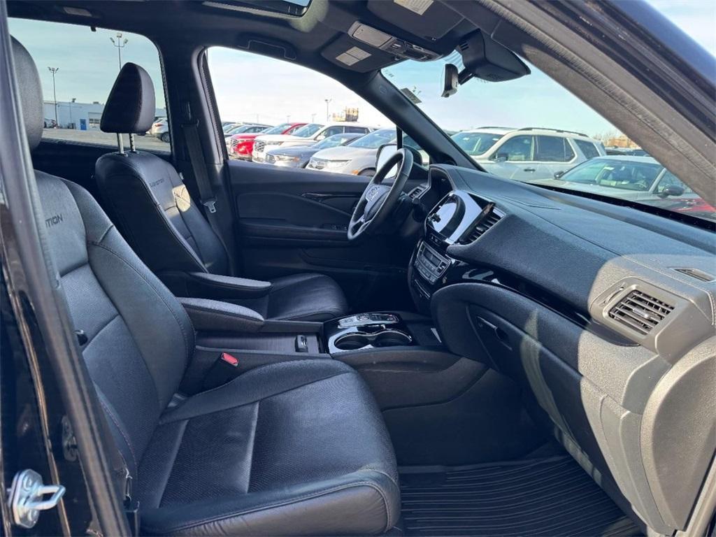 used 2022 Honda Pilot car, priced at $34,950