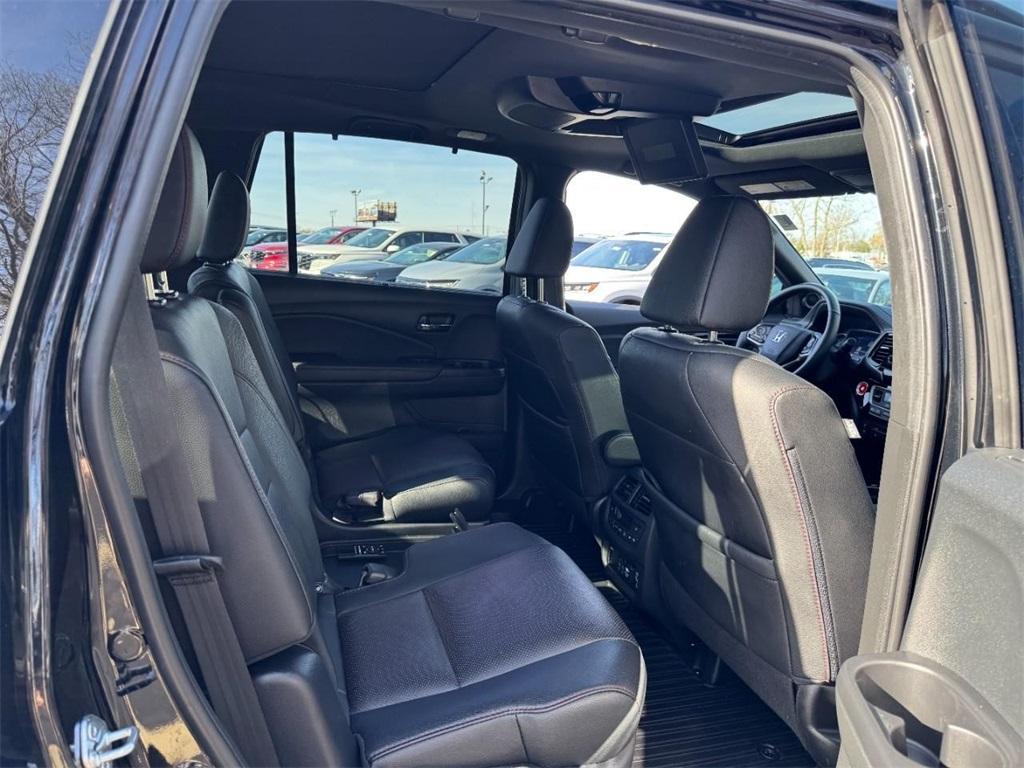 used 2022 Honda Pilot car, priced at $34,950