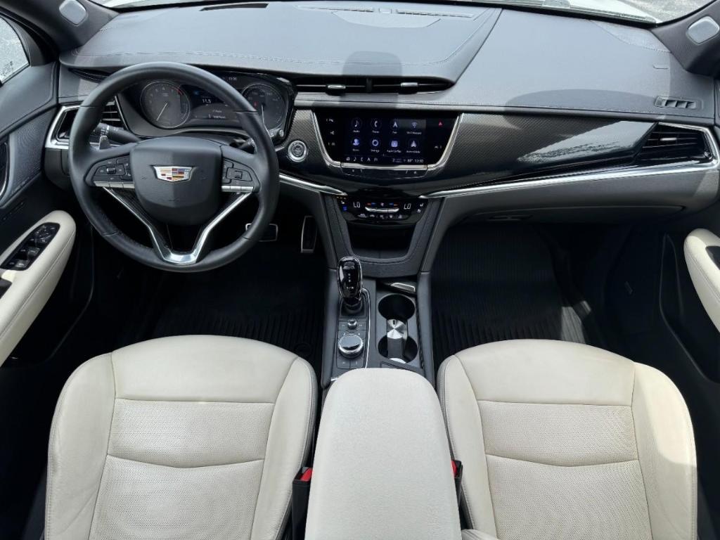 used 2023 Cadillac XT6 car, priced at $44,324