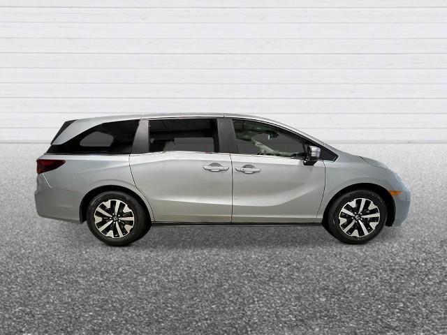 new 2026 Honda Odyssey car, priced at $44,290