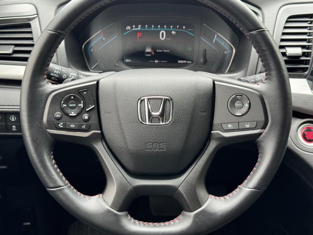 used 2023 Honda Odyssey car, priced at $38,594