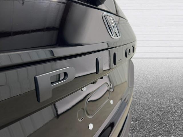 new 2025 Honda Pilot car, priced at $54,575