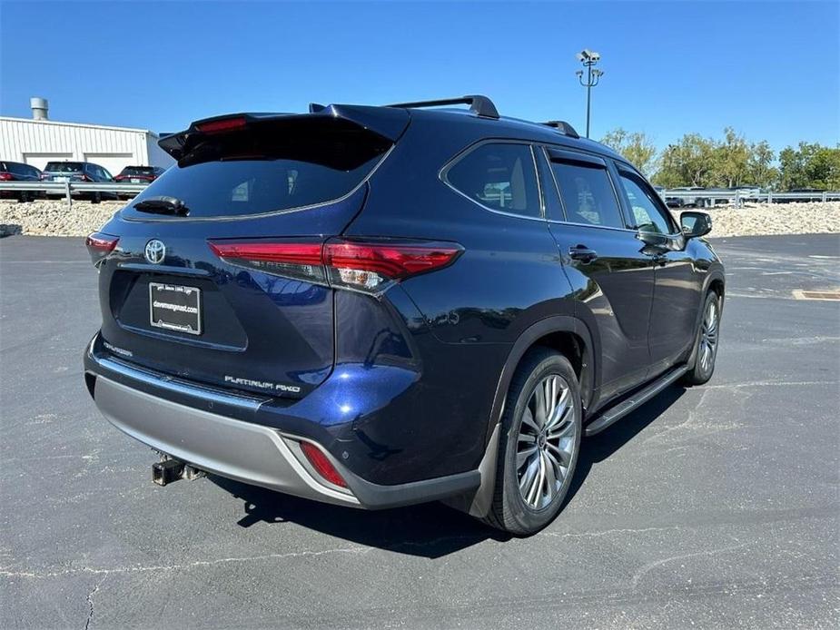 used 2021 Toyota Highlander car, priced at $41,499