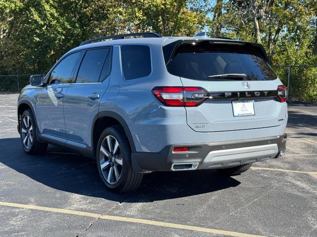 used 2025 Honda Pilot car, priced at $46,987