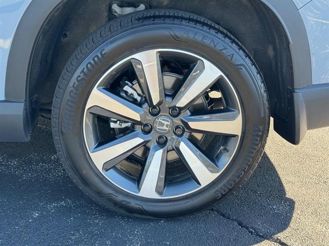 used 2025 Honda Pilot car, priced at $46,987