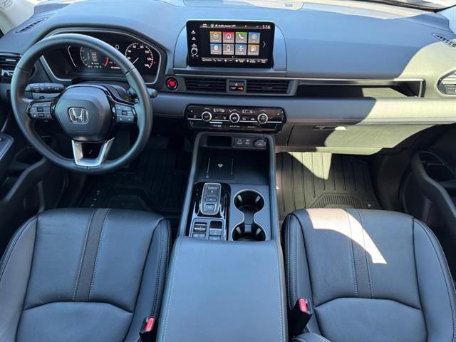 used 2025 Honda Pilot car, priced at $46,987