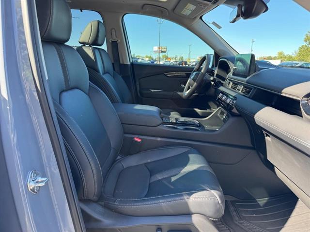 used 2025 Honda Pilot car, priced at $46,987