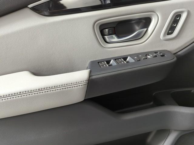 new 2025 Honda Pilot car, priced at $53,405