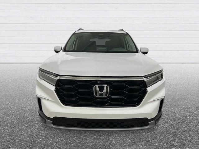 new 2025 Honda Pilot car, priced at $53,405