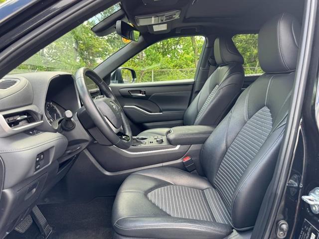 used 2024 Toyota Highlander car, priced at $46,966