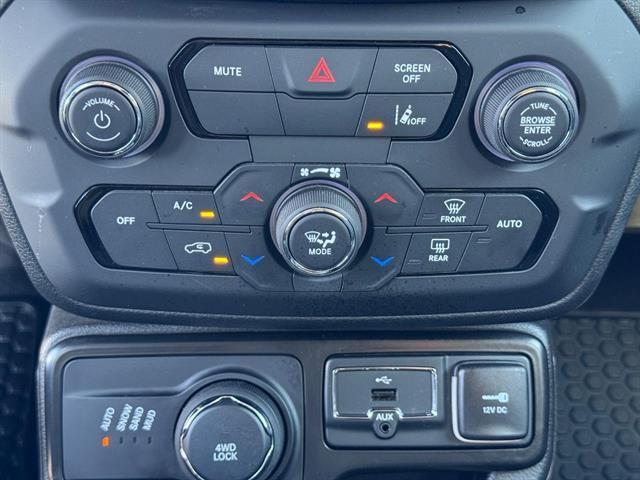 used 2022 Jeep Renegade car, priced at $23,599