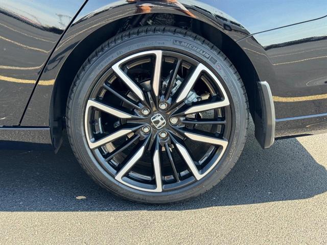 used 2025 Honda Accord Hybrid car, priced at $37,232