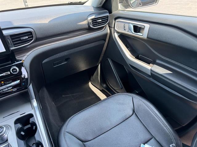 used 2022 Ford Explorer car, priced at $30,395