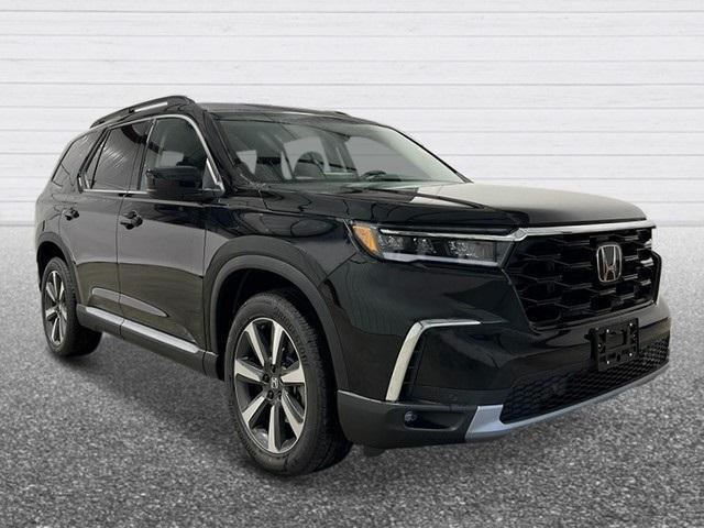 new 2025 Honda Pilot car, priced at $50,995