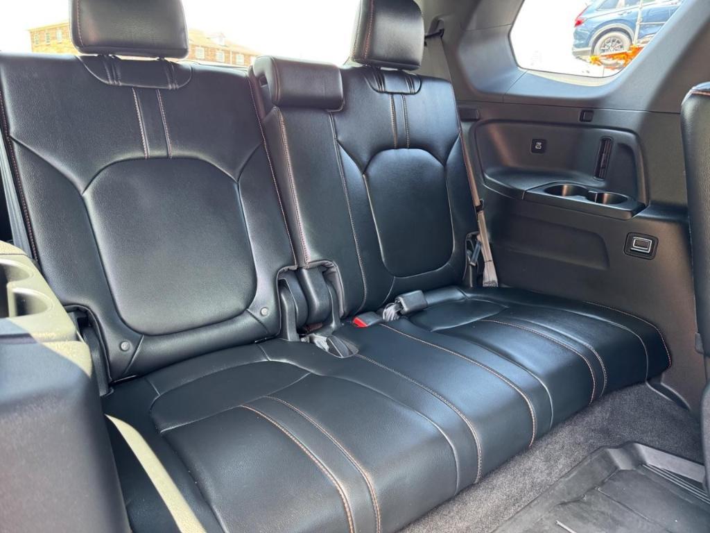 used 2023 Honda Pilot car, priced at $40,915