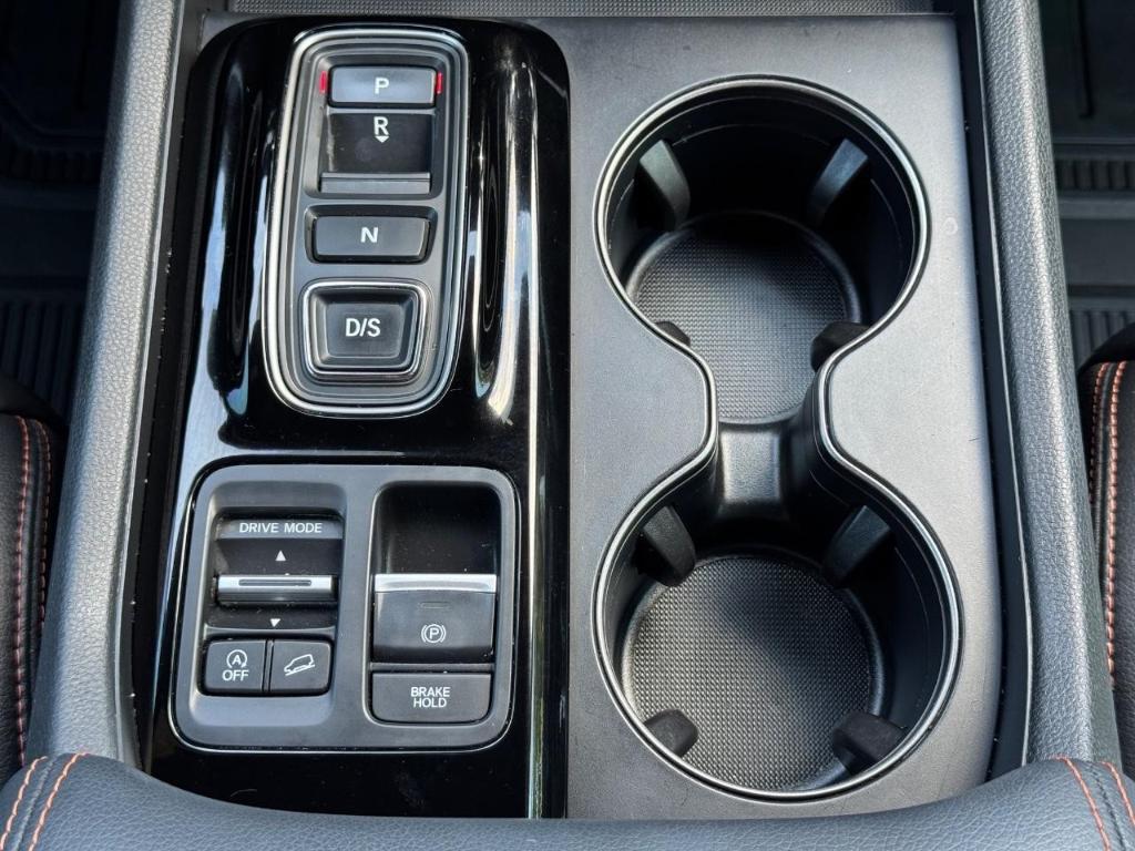 used 2023 Honda Pilot car, priced at $40,915